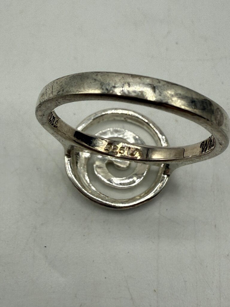 Sterling Silver Ring Size 7 “What Goes Around Comes Around” /ro