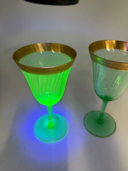 VTG Set of 2 Tiffen Green Uranium Glass Wine/Water Glass Gold Encrusted /rw