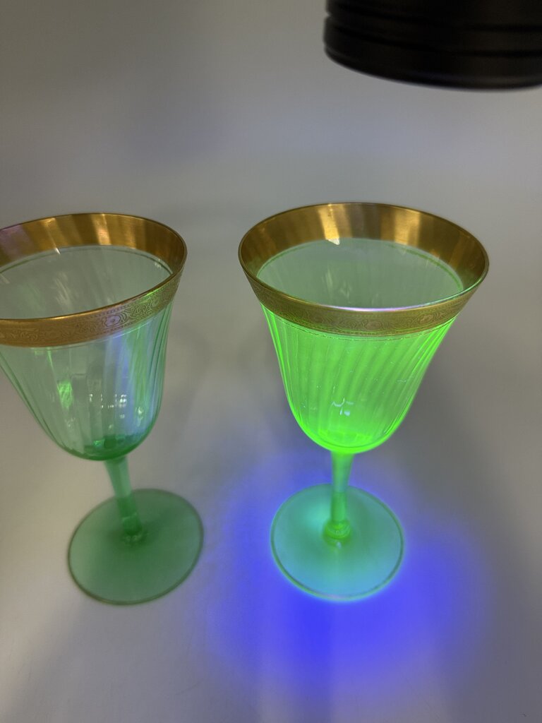 VTG Set of 2 Tiffen Green Uranium Glass Wine/Water Glass Gold Encrusted /rw