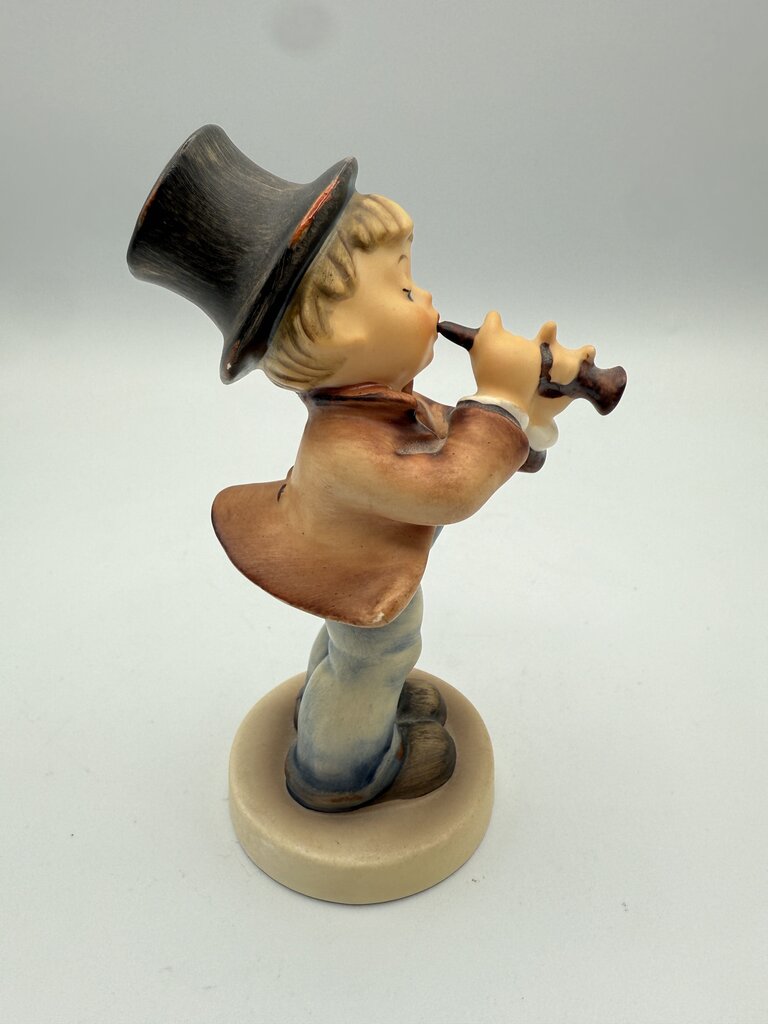 VTG Hummel Figurines “Let’s Sing” & “Serenade” V stamp /roh