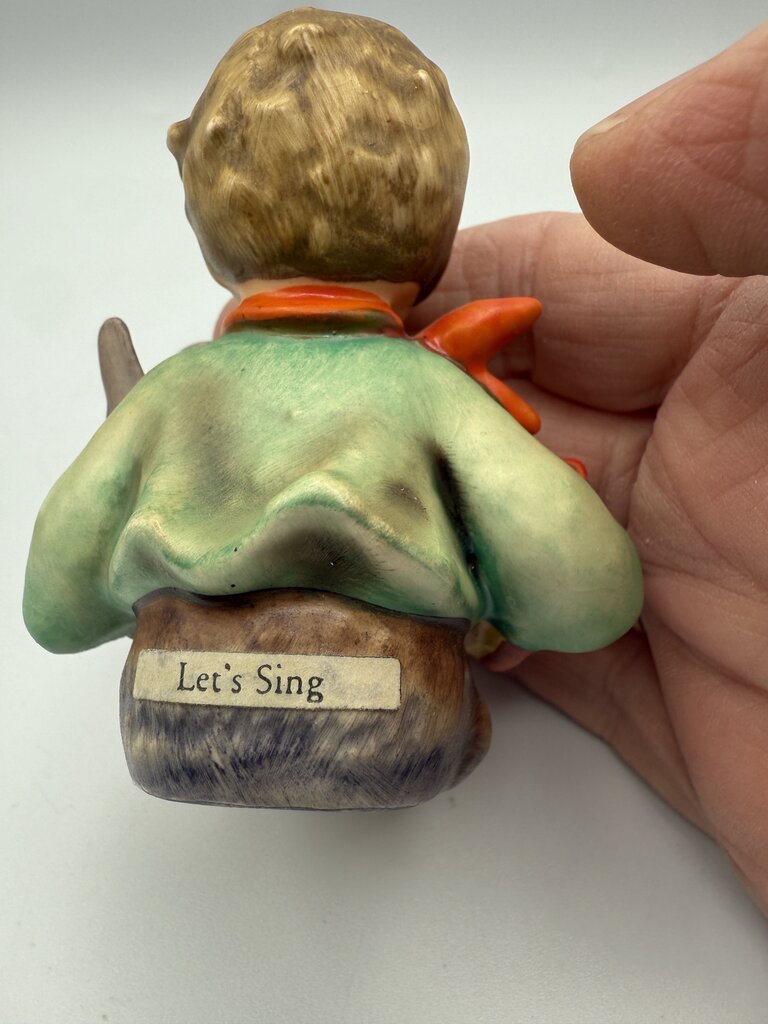 VTG Hummel Figurines “Let’s Sing” & “Serenade” V stamp /roh