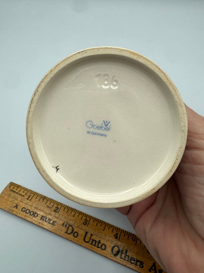 VTG M.J.Hummels “Sweet Music” & Street Singer” Figurines /roh