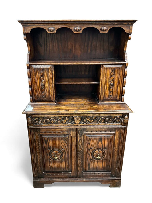 Feudal Oak Storage Hutch