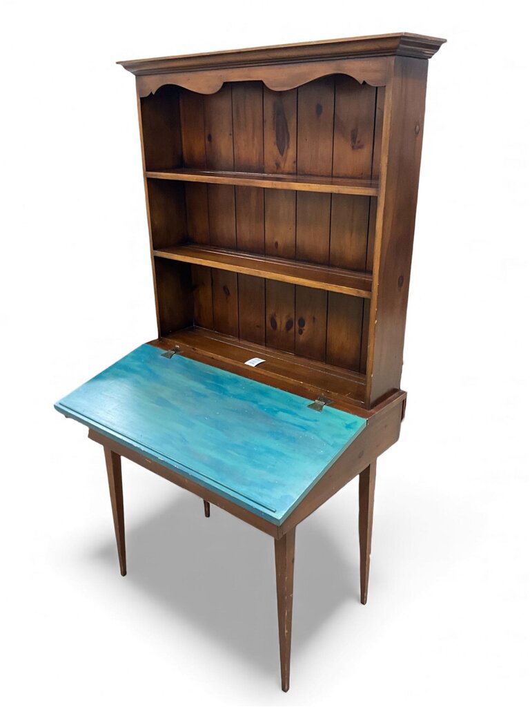 Pine Desk w/ Hutch