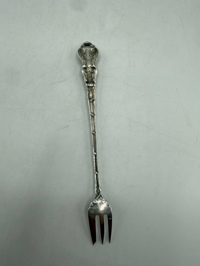 Ornate Sterling Silver Seafood Fork Hallmarked 18 Gr /ro