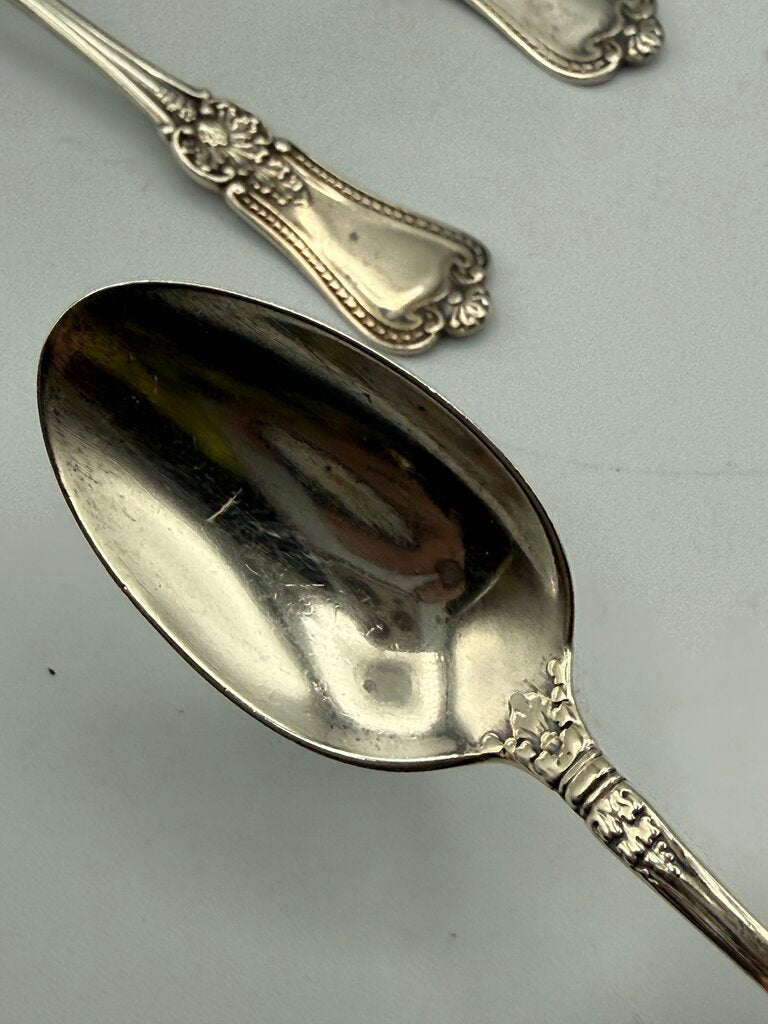 Antique set of 5 Sterling Silver teaspoons 68 grams /ro