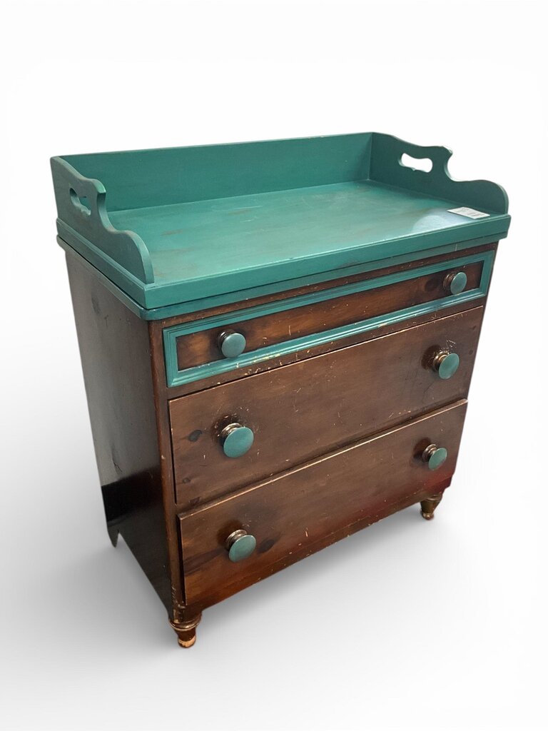 3 Drawer w/ Tray