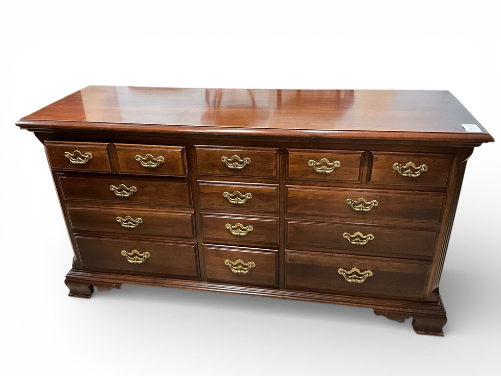 12 Drawer Dresser