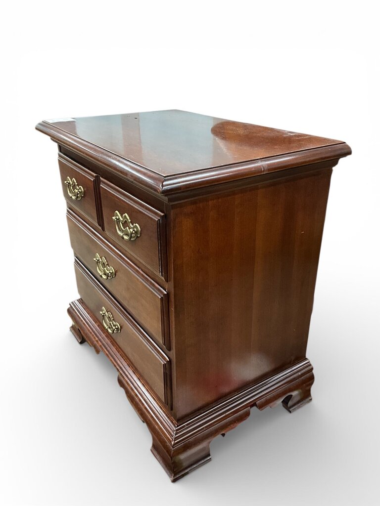 Thomasville Nightstand