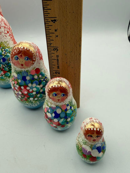 Handpainted 5 pc Russian Wood Nesting Dolls Floral Theme /ro