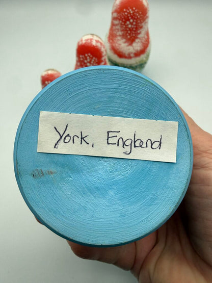 Handpainted 5 pc Russian Wood Nesting Dolls Floral Theme /ro