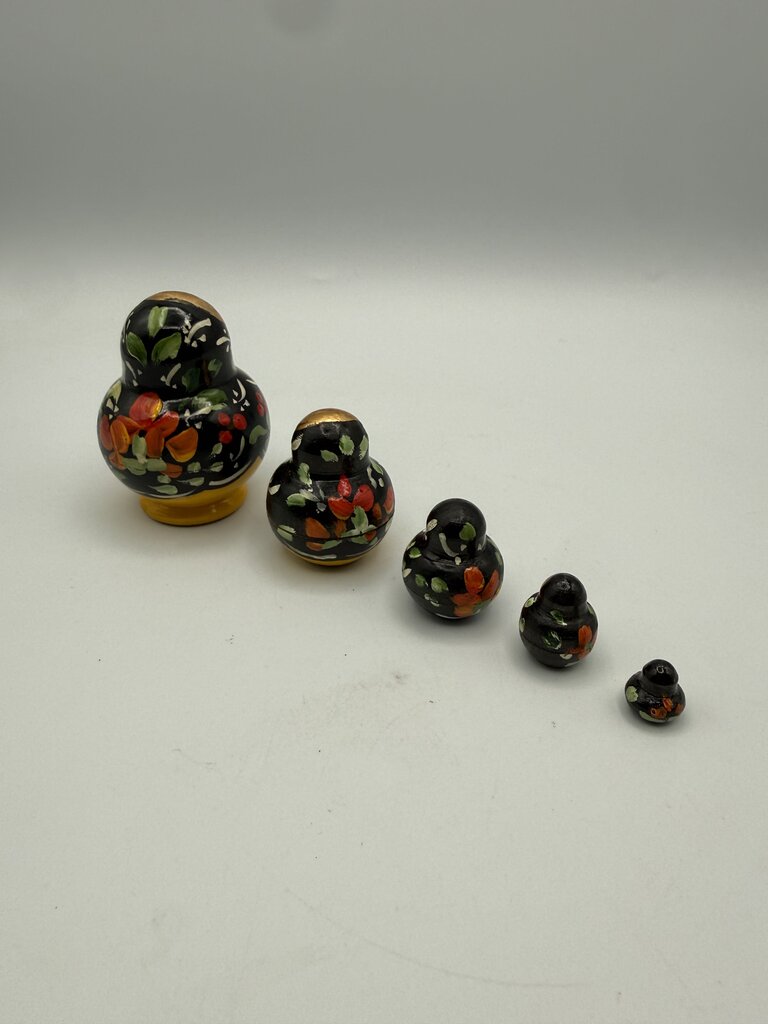 Miniature Handpainted 5 pc Wood Russian Nesting Dolls /ro
