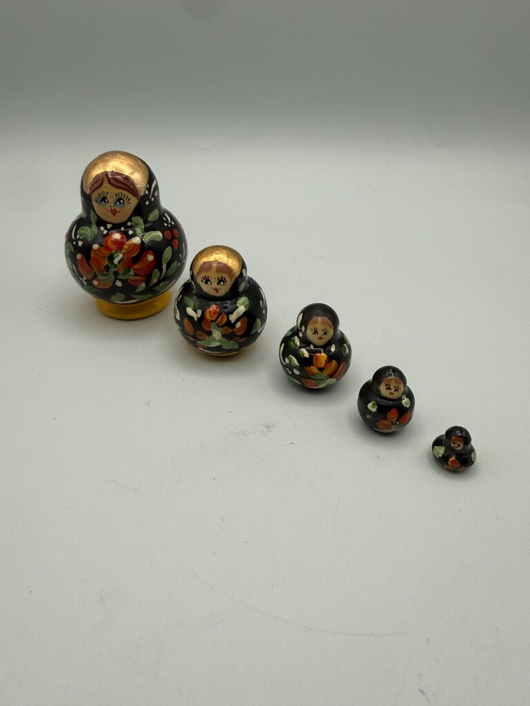 Miniature Handpainted 5 pc Wood Russian Nesting Dolls /ro