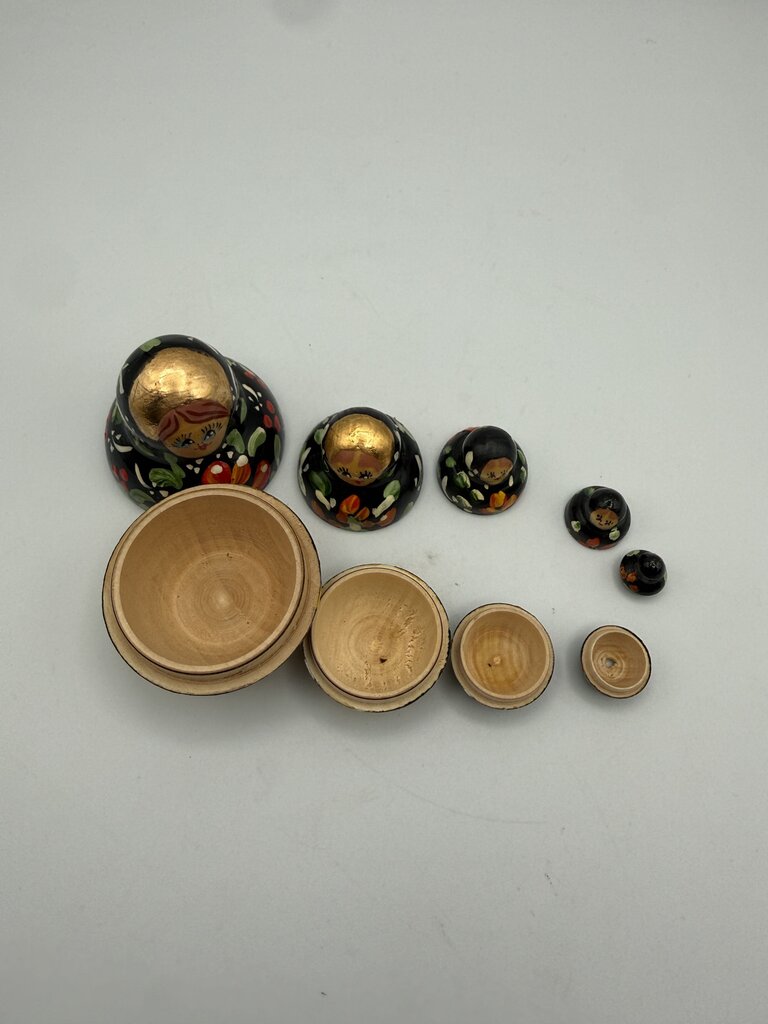 Miniature Handpainted 5 pc Wood Russian Nesting Dolls /ro