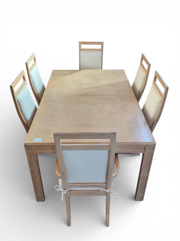Dining Table w/ 8 Chairs