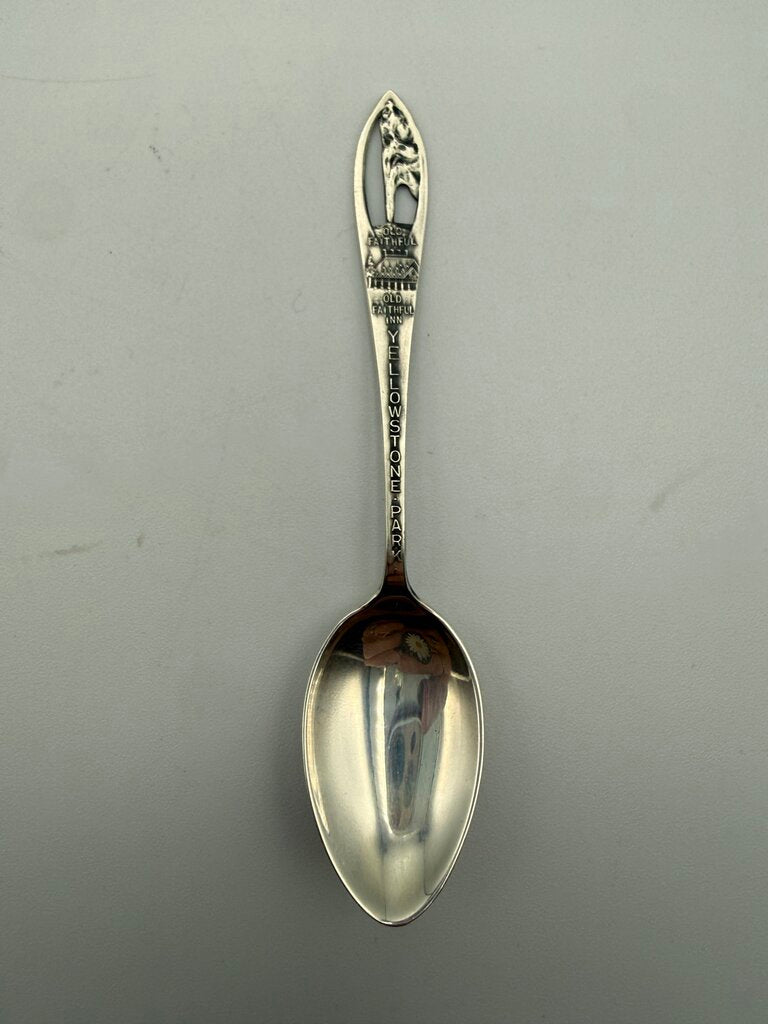 VTG Sterling Silver Souvenir Spoon Yellowstone Park /ro