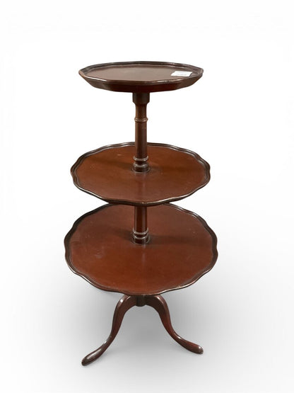 3 tier pie crust table