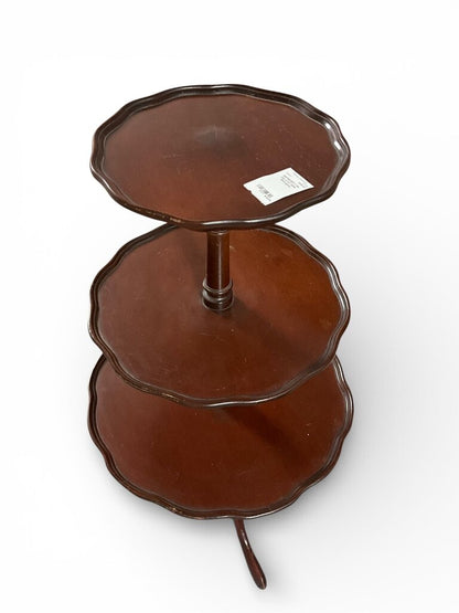 3 tier pie crust table