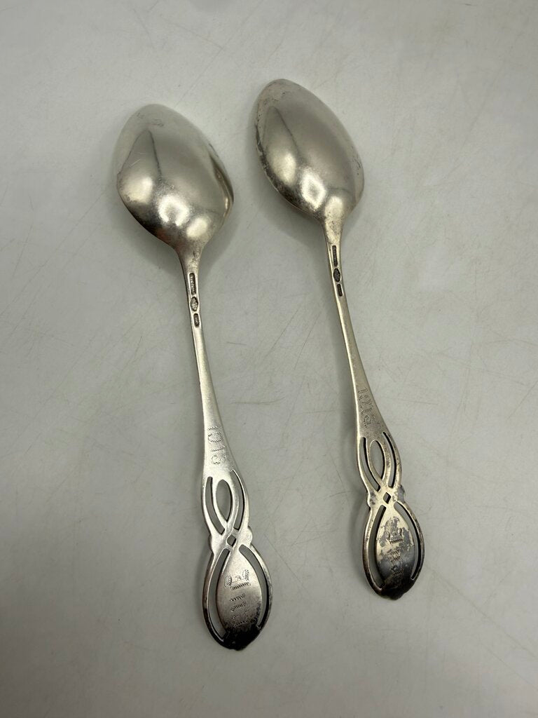 Set of 2 Antique Alvin Chippendale pattern Sterling Silver Teaspoons 34 gr /ro