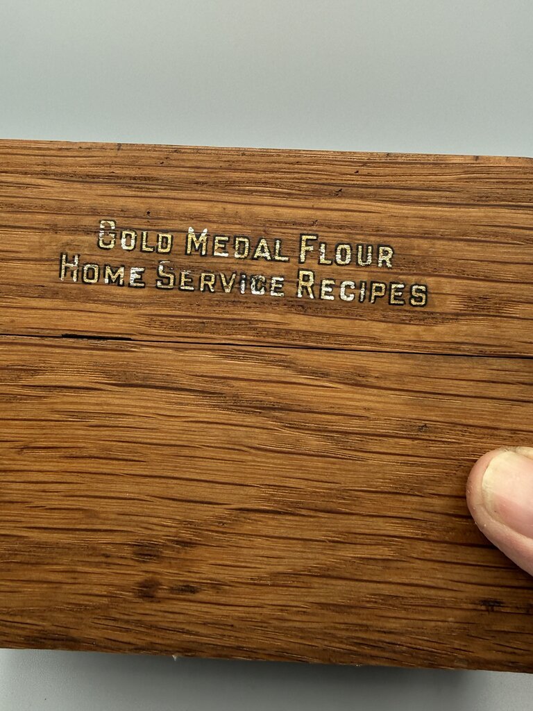 Vintage Gold Medal Flour Home Service Recipe Wood Box /ro