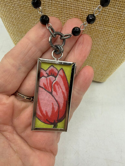 Bel Monili Vintage Reborn Pink Tulip Pendant Necklace w/ Pink Pierced earrings /ro