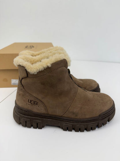 Ugg Austrailia Apres - Ski Zip Ankle Boot Taupe Women Size 7 /rb