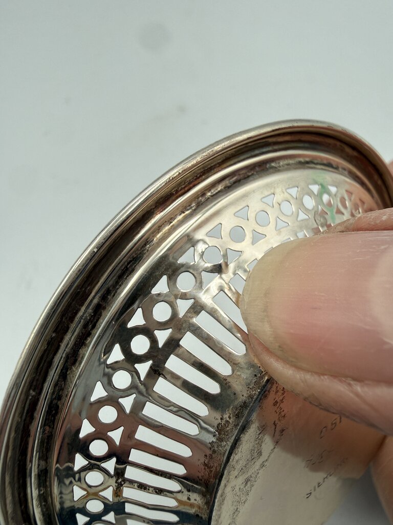 VTG One Pierced Sterling Silver Nut/Candy Dish 12 grams /ro