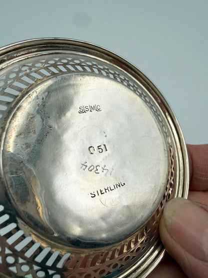 VTG One Pierced Sterling Silver Nut/Candy Dish 12 grams /ro