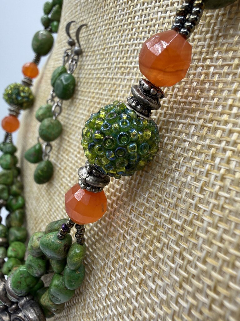 Chunky Green & Amber Stone Necklace w/Pierced Earrings /ro