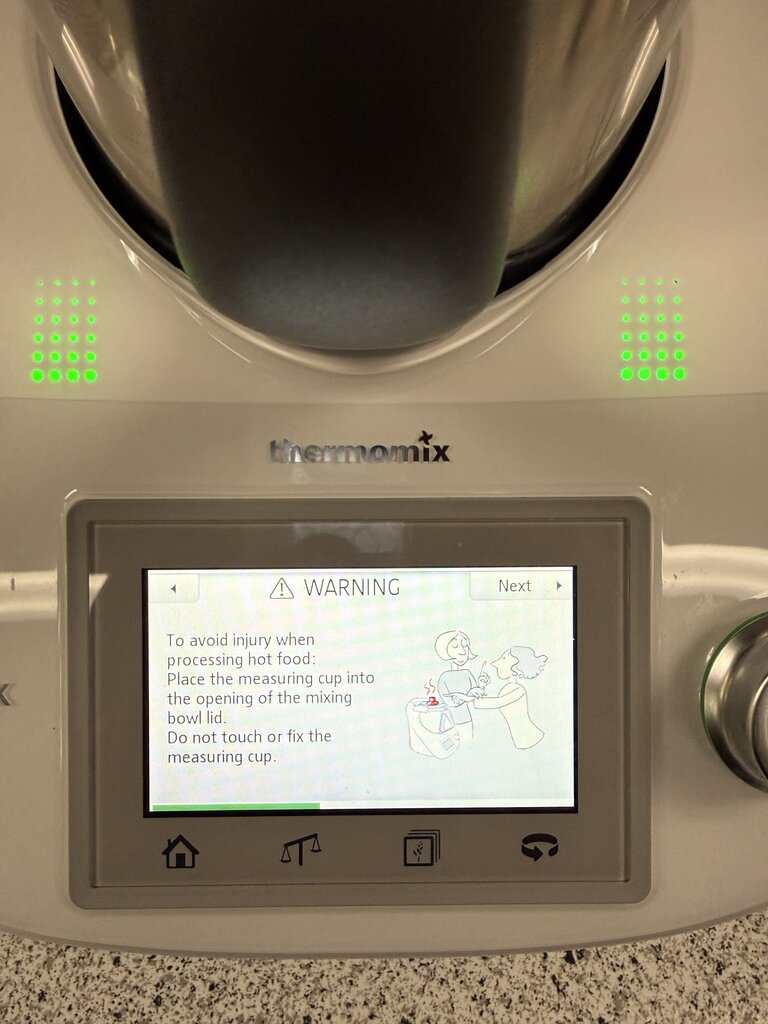 Vorwerk Thermomix TM5 Touchscreen Multi-Purpose FoodProcessor Full Size w/Case /rw