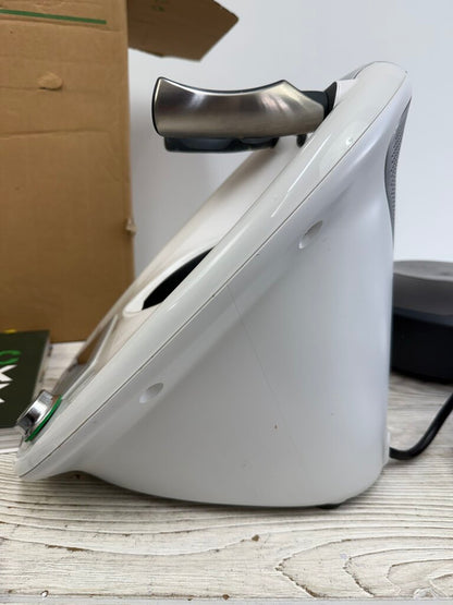 Vorwerk Thermomix TM-5 MultiPurpose Food Processor Full Size TouchScreen /rw