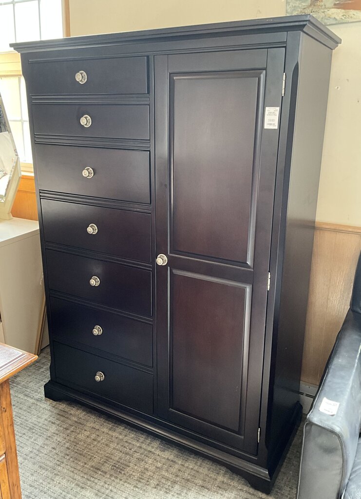 Orleans Merlot Gentleman's Chest