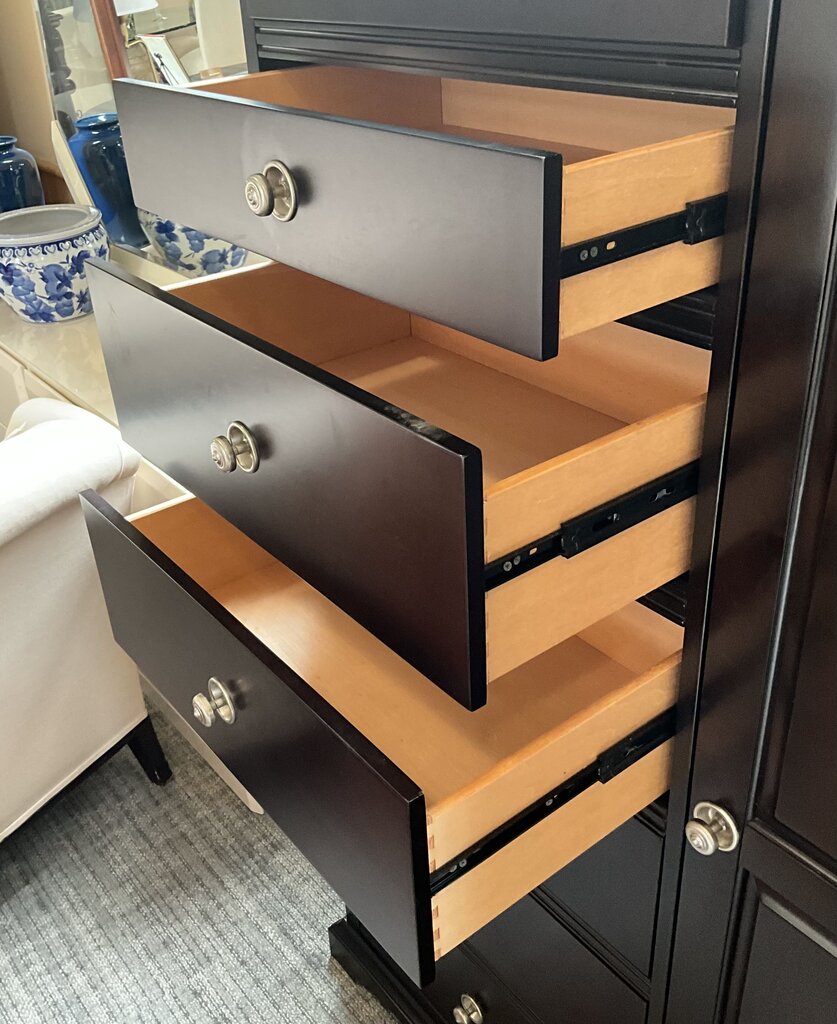 Orleans Merlot Gentleman's Chest