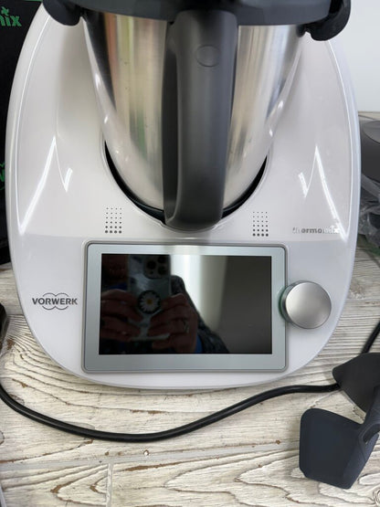 Vorwerk Thermomix TM6-1 All in One Food Processor Plus 220 Volt /rw