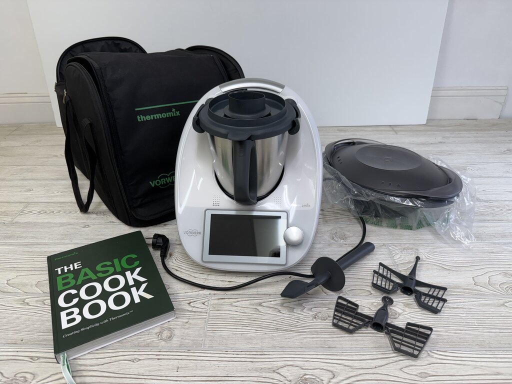 Vorwerk Thermomix TM6-1 All in One Food Processor Plus 220 Volt /rw