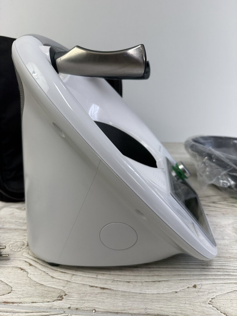 Vorwerk Thermomix TM6-1 All in One Food Processor Plus 220 Volt /rw
