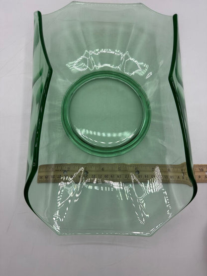 Green Vaseline Uranium Glass Centerpiece Curved in Rim /ro