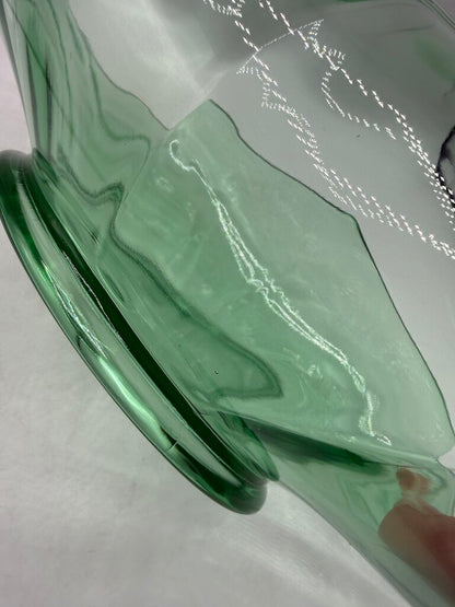 Green Vaseline Uranium Glass Centerpiece Curved in Rim /ro