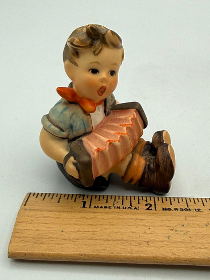 VTG lot of 4 Hummel Figurines Chimney Sweep, Hiker, Accordian, Singer /ro
