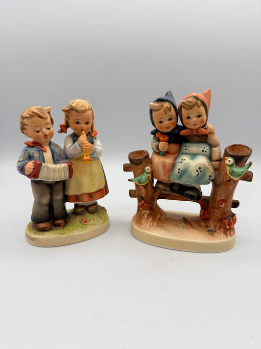 VTG set of 2 Goebel Hummel figurines Coquettes & Birthday Serenade /ro