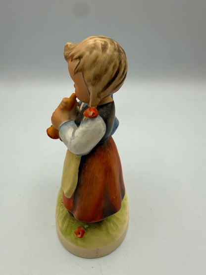 VTG set of 2 Goebel Hummel figurines Coquettes & Birthday Serenade /ro