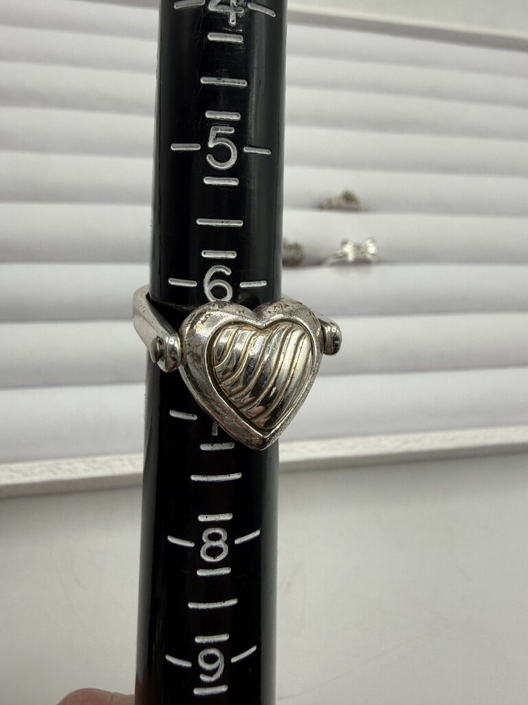 Lot of 4 SilverTone Rings Brighton, Pandora, Sterling variety sizes /ro