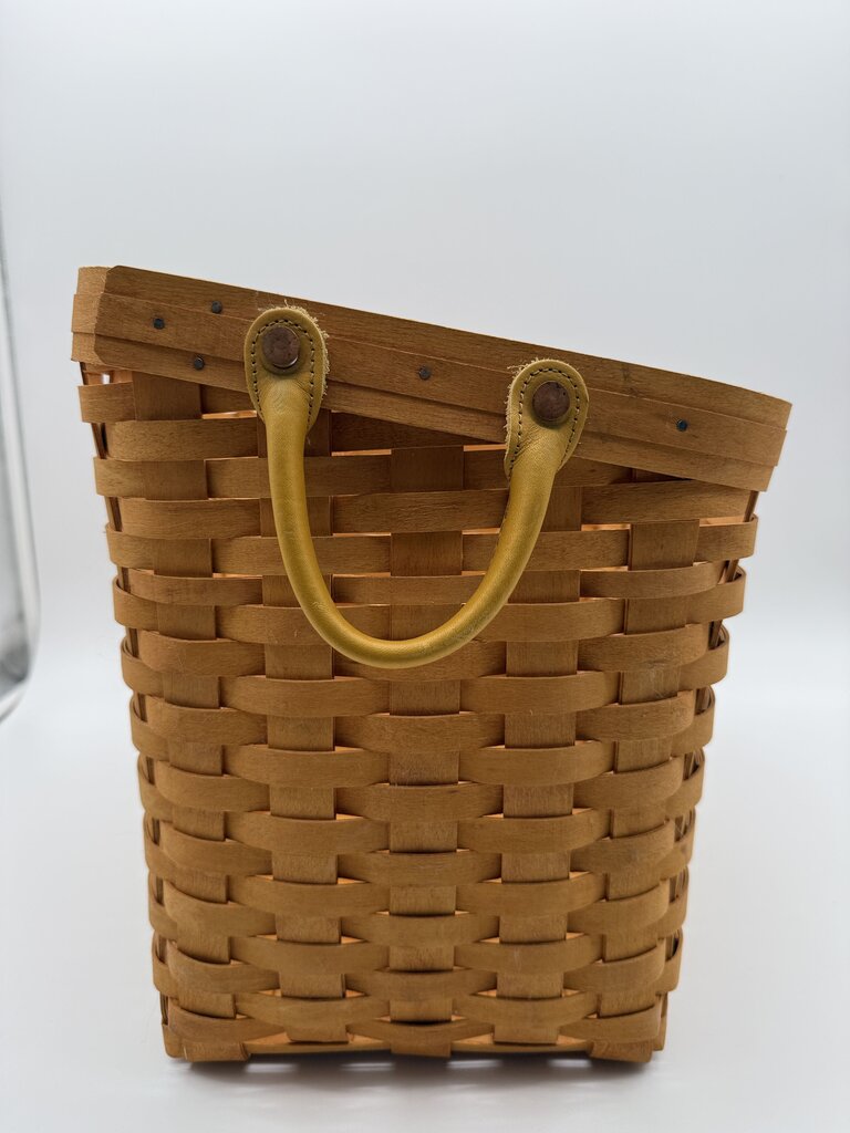 2000 Longaberger Newspaper & Magazine Basket Slant Back Wood Lid /rw