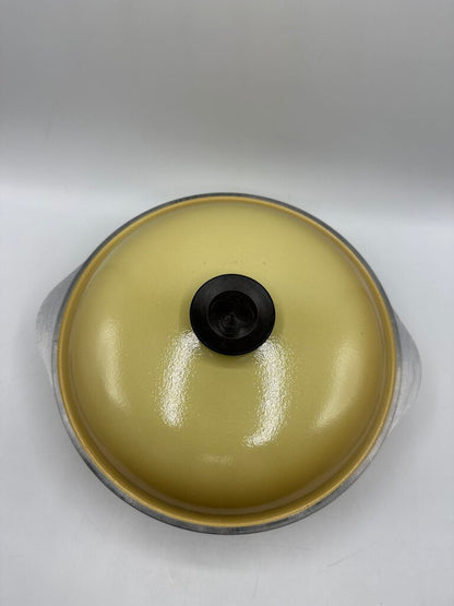 VTG Club Aluminum 3 Quart Dutch Oven Harvest Gold/Yellow color/rb