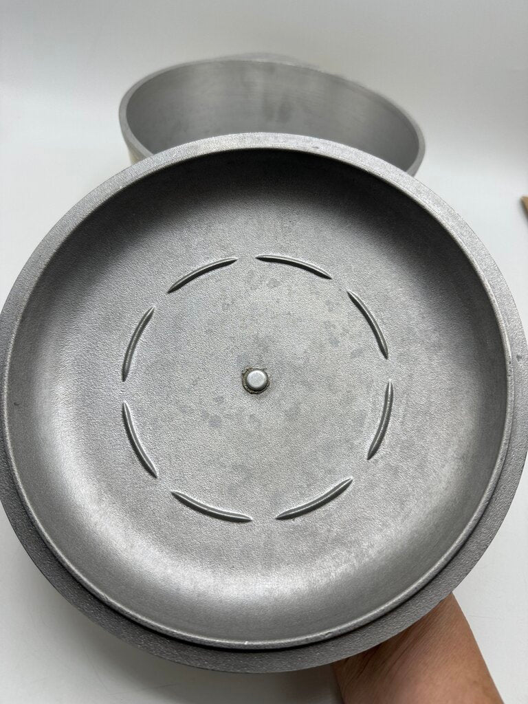 VTG Club Aluminum 3 Quart Dutch Oven Harvest Gold/Yellow color/rb