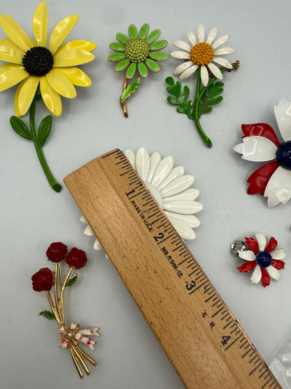 VTG Lot of 7 Enamel on Metal Floral Pins/Brooch /ro