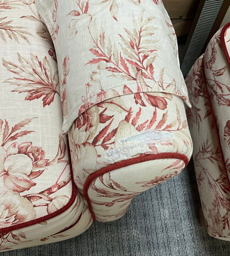 Printed Arm Chair W/ Ottoman