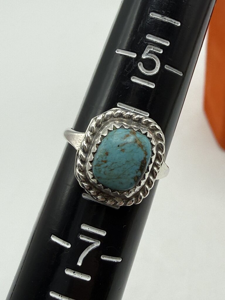 VTG Sterling Silver Ring with Turquoise Stone size 6 /ro