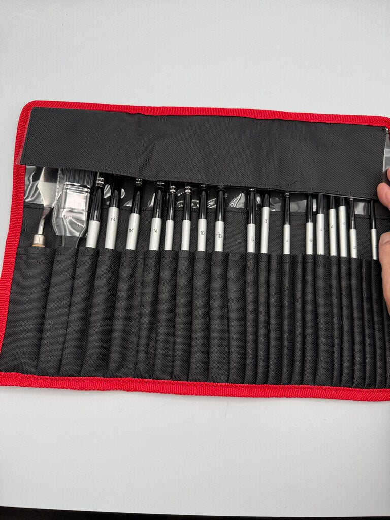 Artist Paint Brush Set of 19 pcs w/Carrying Case /roh