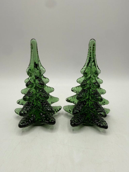 Set of 2 Blown Art Glass Green Christmas Trees 5.5” tall /ro